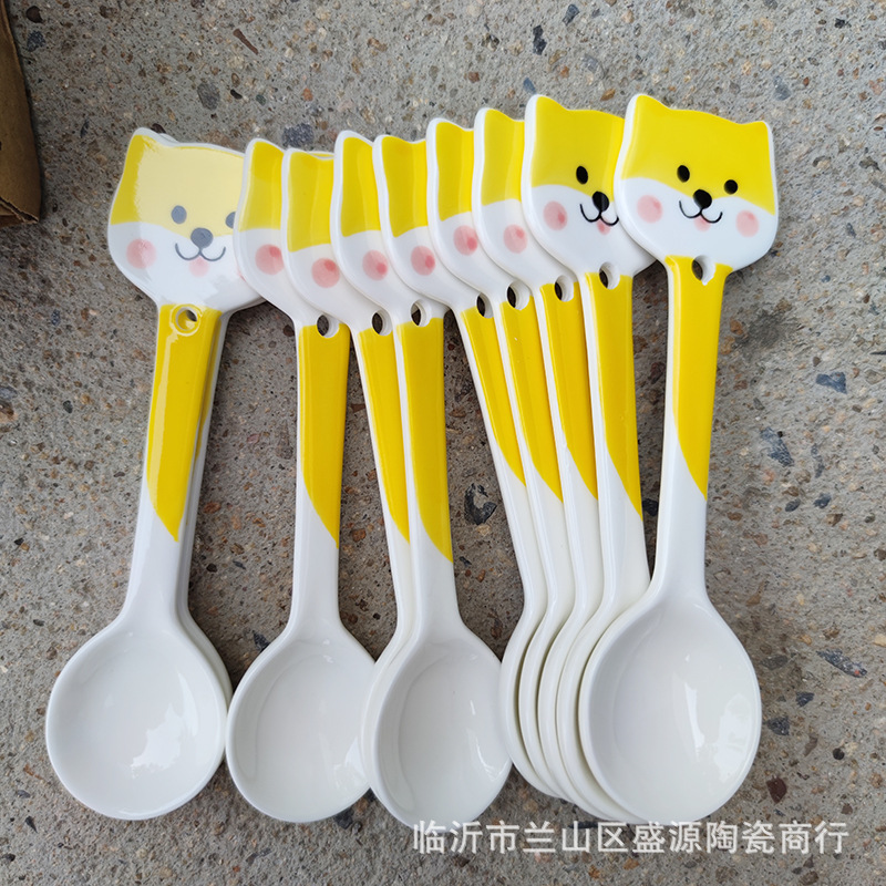 Inswind de alto valor facial lindo dibujo animado cuchara de mango largo cuchara de bebés cuchara de cerámica casera cuchara de café creativa