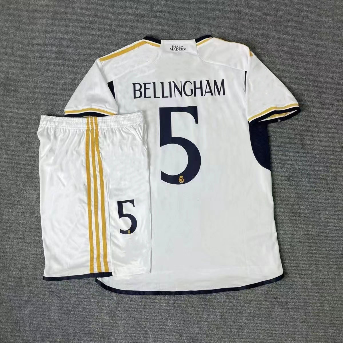 Venta al por mayor 23-24 Real Madrid Jersey N ° 5 Bellingham N ° 7 Vinius adultos niños traje de uniforme de fútbol