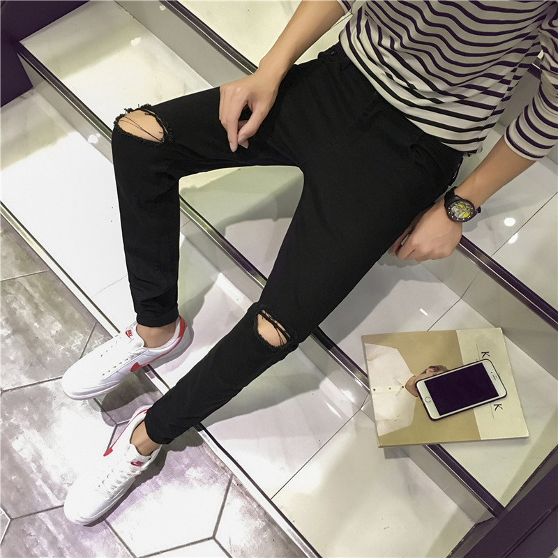 Quan Zhilong Same Jeans knee ripped skinny black tight ripped pants summer new men's fashion hair generation Quan Zhilong Same Jeans knee ripped skinny black tight ripped pants summer new men's fashion hair generation