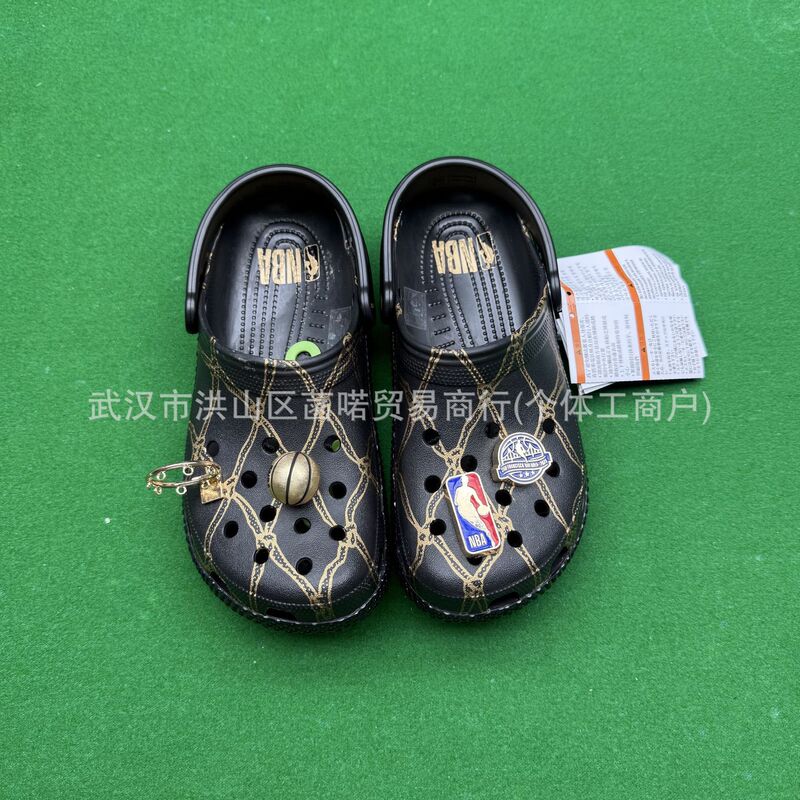 New co-branded James basketball clogs, unisex sandals, couple's beach sandals New co-branded James basketball clogs, unisex sandals, couple's beach sandals