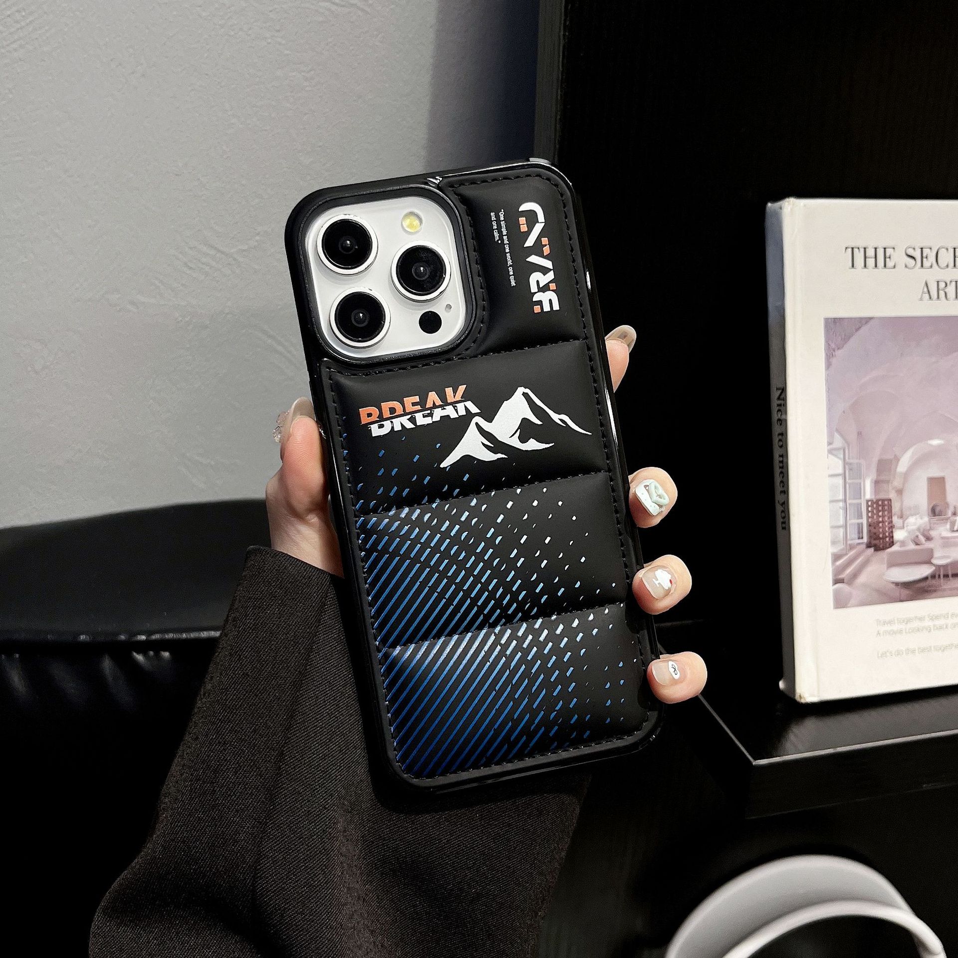 Neue Jahr Mode marke leder gepolsterte unten jacke handy fall_voghion.com