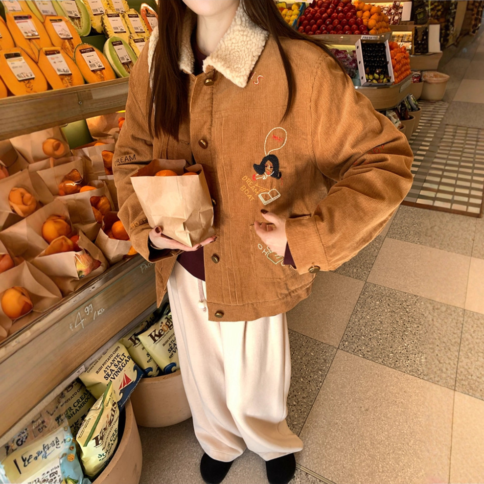 In-Stock Zhangzhang Caramel Gravity Heavy-Duty Wool Embroidered Lamb Wool Top Coat