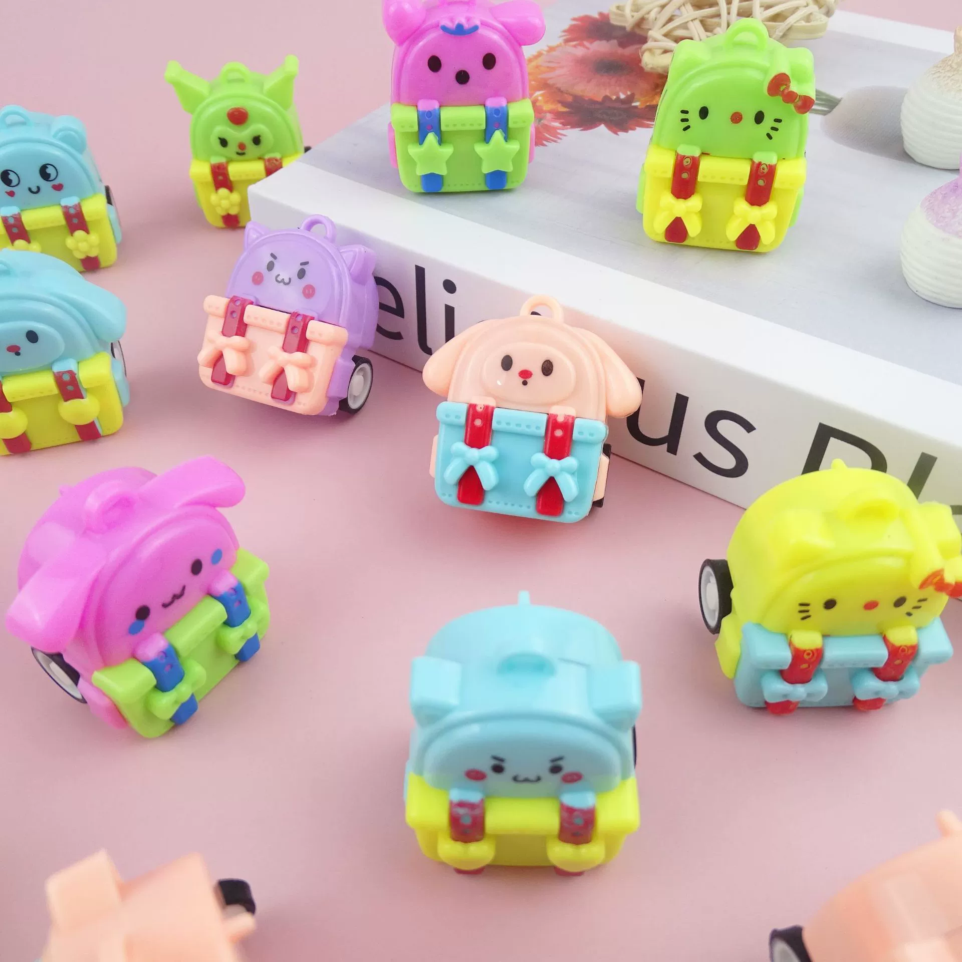 Детская маленькая игрушка милая сумка тянуть назад автомобиль Детский сад небольшой подарок конфеты Играть Игрушка трансграничная Фабрика прямые поставки