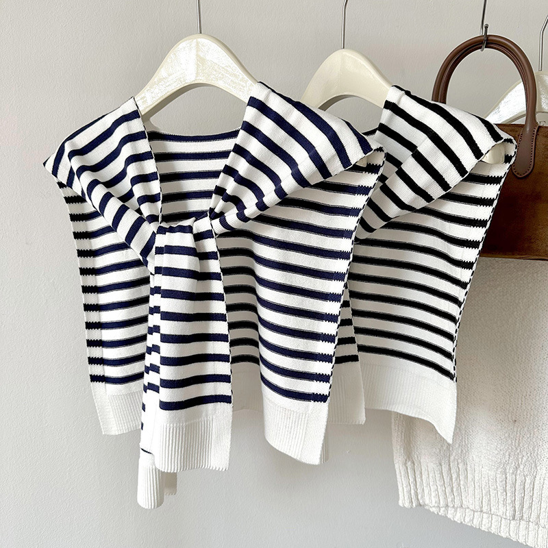 Estilo coreano primavera y otoño negro y blanco a rayas de punto falso collar chal desgaste exterior de las mujeres decorativo anudado habitación con aire acondicionado moda todo-coincidencia