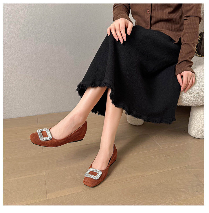 Giày búp bê nữ mũi vuông đính đá, da lộn, đế mềm độn trong, gót xuồng thấp — Màu kaki, Màu nâu, màu đen chi tiết 22