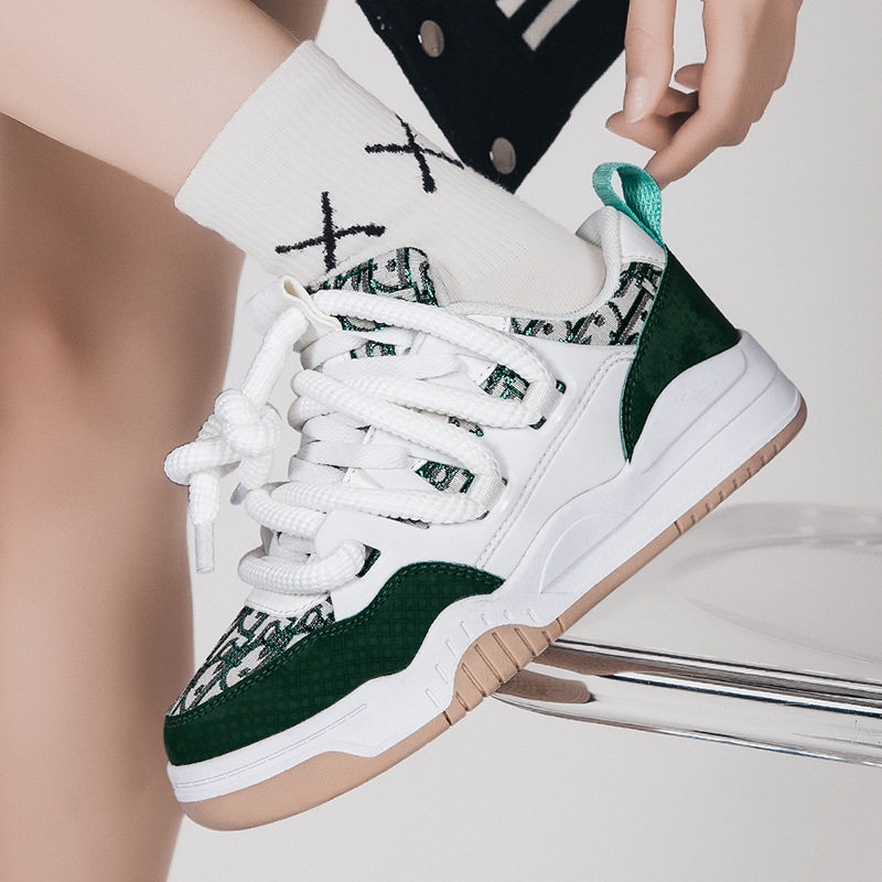 Giày sneaker unisex cổ thấp đế dày phối màu, thân lưới thoáng khí, form rộng dễ mang — Trắng, đen