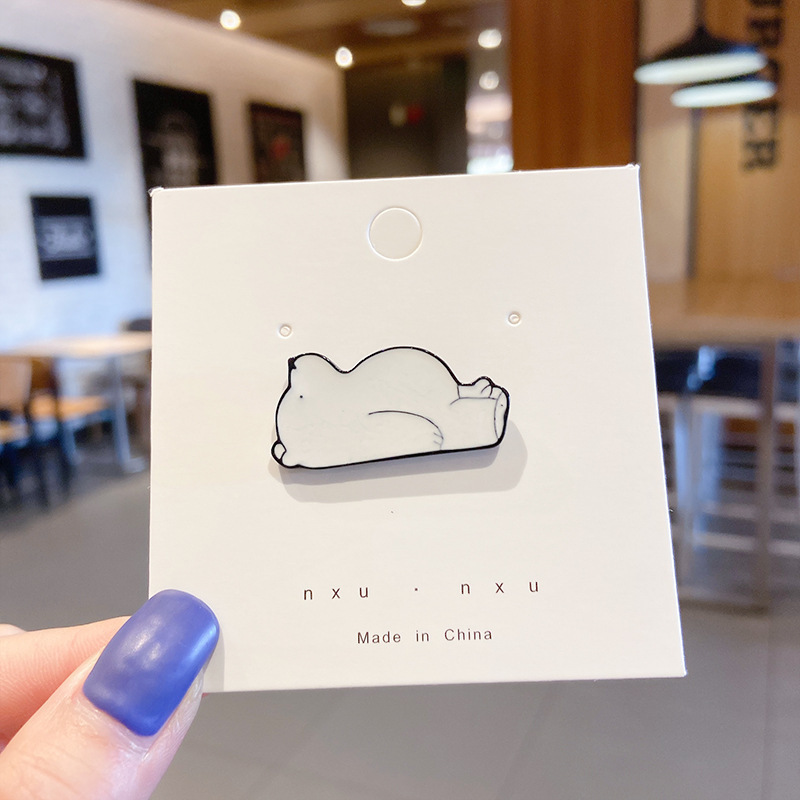 Dibujos animados lindo estilo japonés aceite goteo broche ins personalidad de moda escote femenino insignia pin accesorios nicho medalla decorativa