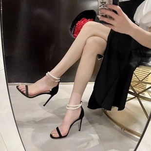 һ�֎��߸�ЬŮ2025�¿��ļ�����¶ֺ�ԸЕr�b��ۺ�ɫ�_�R��Ь