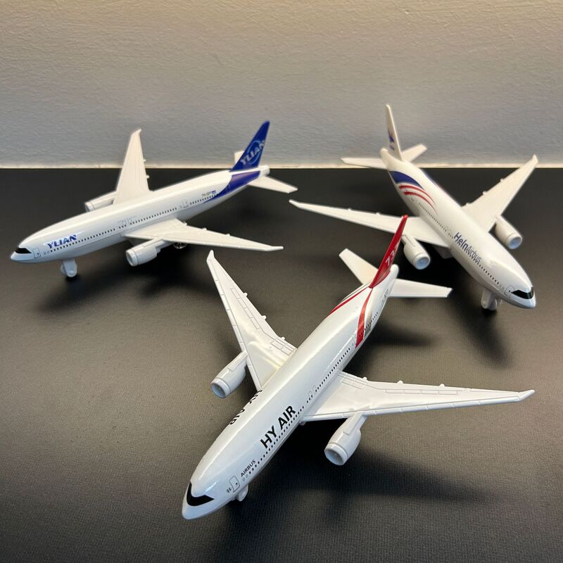 Cross-Border Large Alloy Model Aircraft Simulation Ornaments Model Aircraft Ornaments Aviation Pull-Back Toys Passenger Aircraft Gifts Gifts
