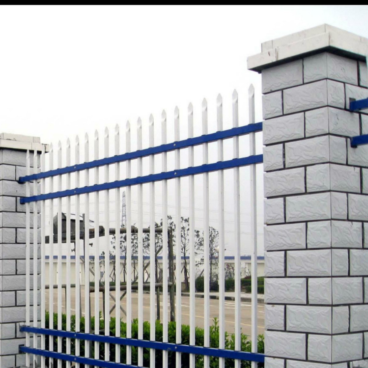 供应喷塑锌钢护栏厂家生产道路隔离栅框架低碳钢锌钢护栏围墙栏杆