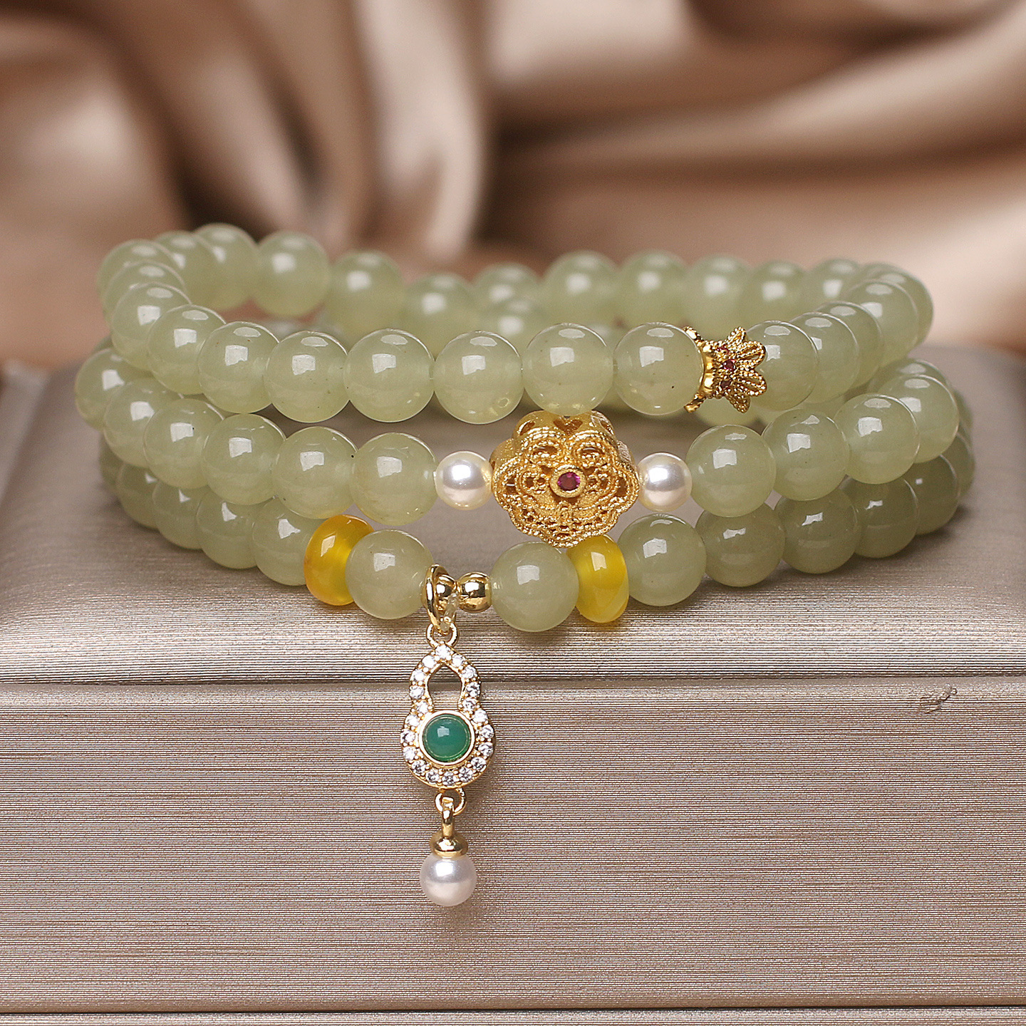 ��Ȼ��ʯ��Ȧ�p�@���Ů�p��С�����¯B���ִ��߼��к��J�������