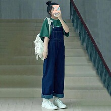 深蓝色背带裤女2025年春夏季新款网红减龄韩版时尚宽松阔腿牛仔裤