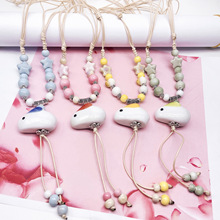 复古民族风陶瓷小兔子可爱吊坠项链设计感新款潮长款毛衣链配饰品