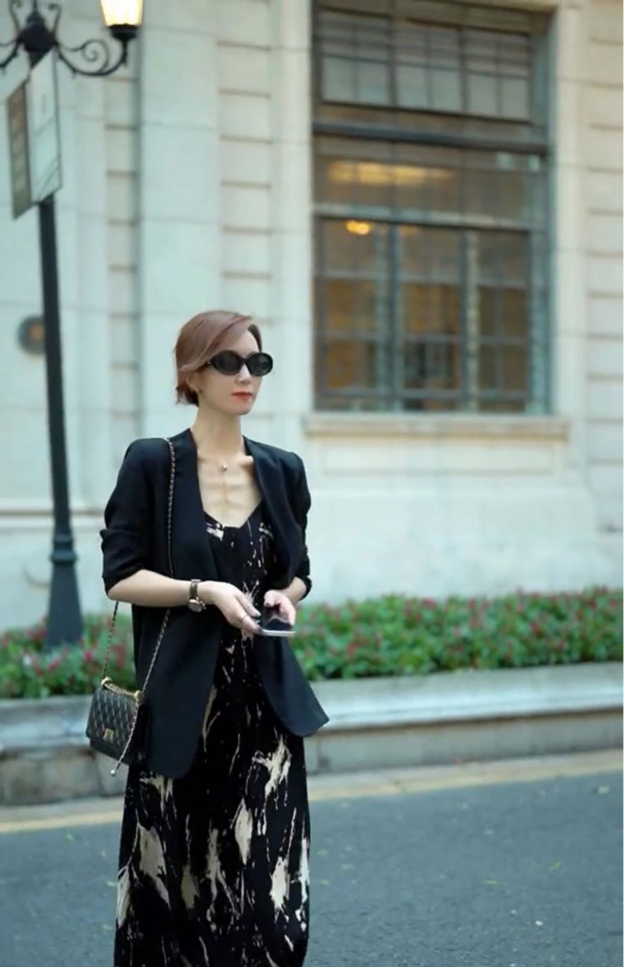 Đầm maxi hai dây dáng dài phong cách Pháp Hepburn che bụng thon gọn mùa hè — Màu đen chi tiết 8