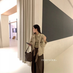 TTOO VOUIS秋季2216中性风美拉德复古翻领麂皮绒宽松高级感夹克女