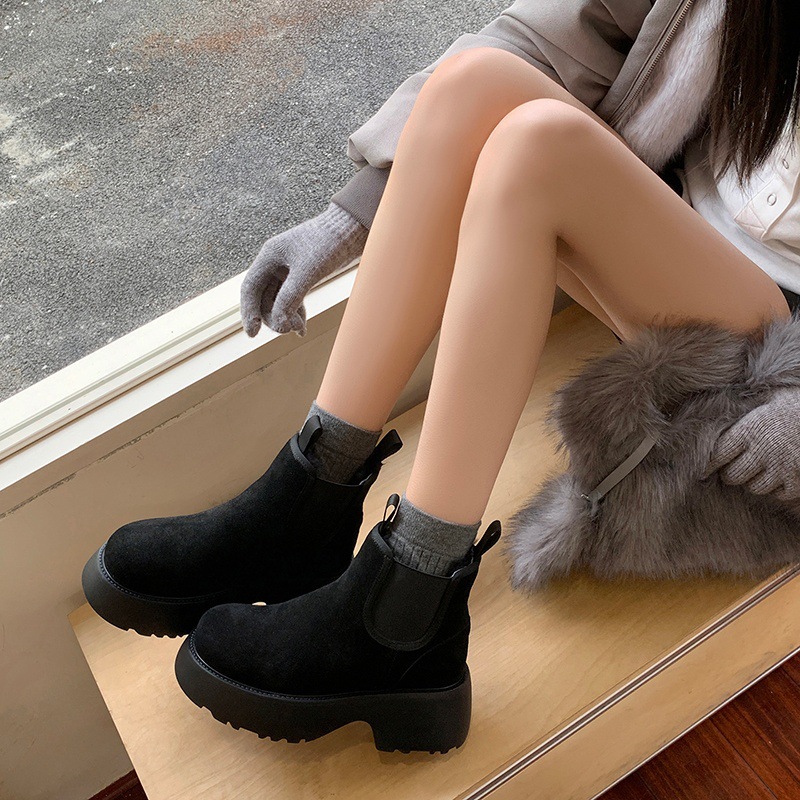 Boot Chelsea nữ da dê lót lông cừu đế dày platform ấm mùa đông — màu đen