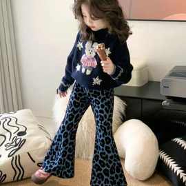 韩版女童2025秋季新款深蓝色雪花兔子针织毛衣小女孩豹纹喇叭裤子