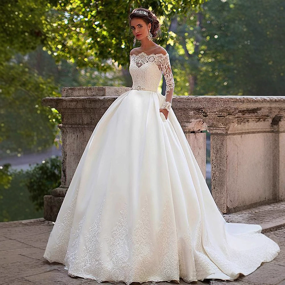 Capacious long-sleeve for bride, European style, open shoulders, fitted, plus size