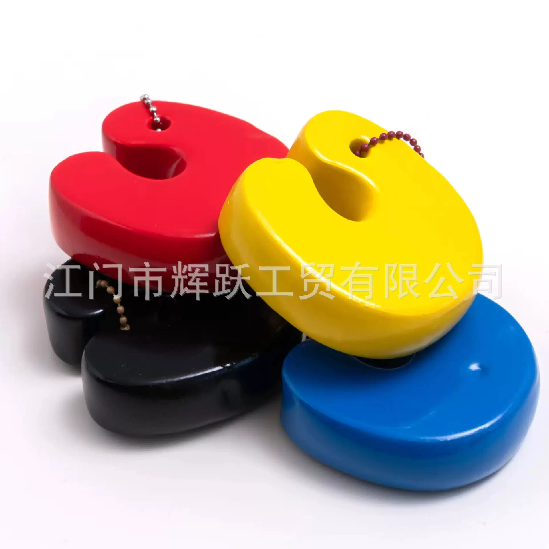 定制NBR浸胶摔跤护耳格斗护具EVA异形泡棉包胶浮漂钥匙扣浮水挂件