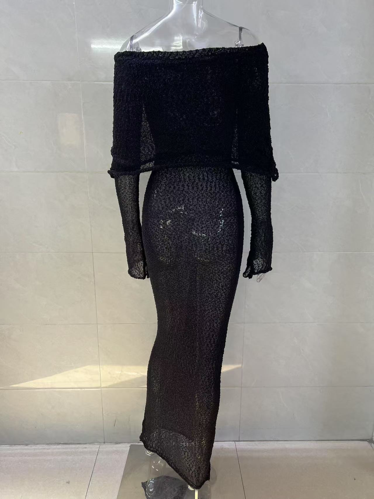 Robe longue à manches longues en maille, épaules dénudées, style français, idéale pour le commerce extérieur transfrontalier (2026)._voghion.com