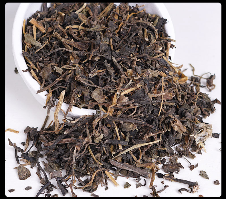 Ma Chi Xian (Portulaca oleracea) — Wild Dried Purslane Herb, Sulfur-Free, 500g in use