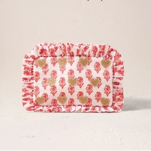 Cotton reborn ruffled cosmetic bag  �����|������߅���y��