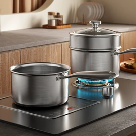 砧板、菜板;炒锅;厨房用品配件