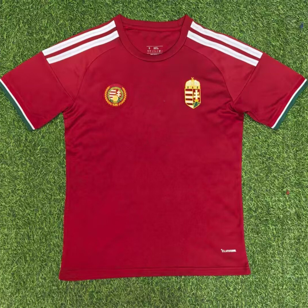 25 - 26 corredores de caballos