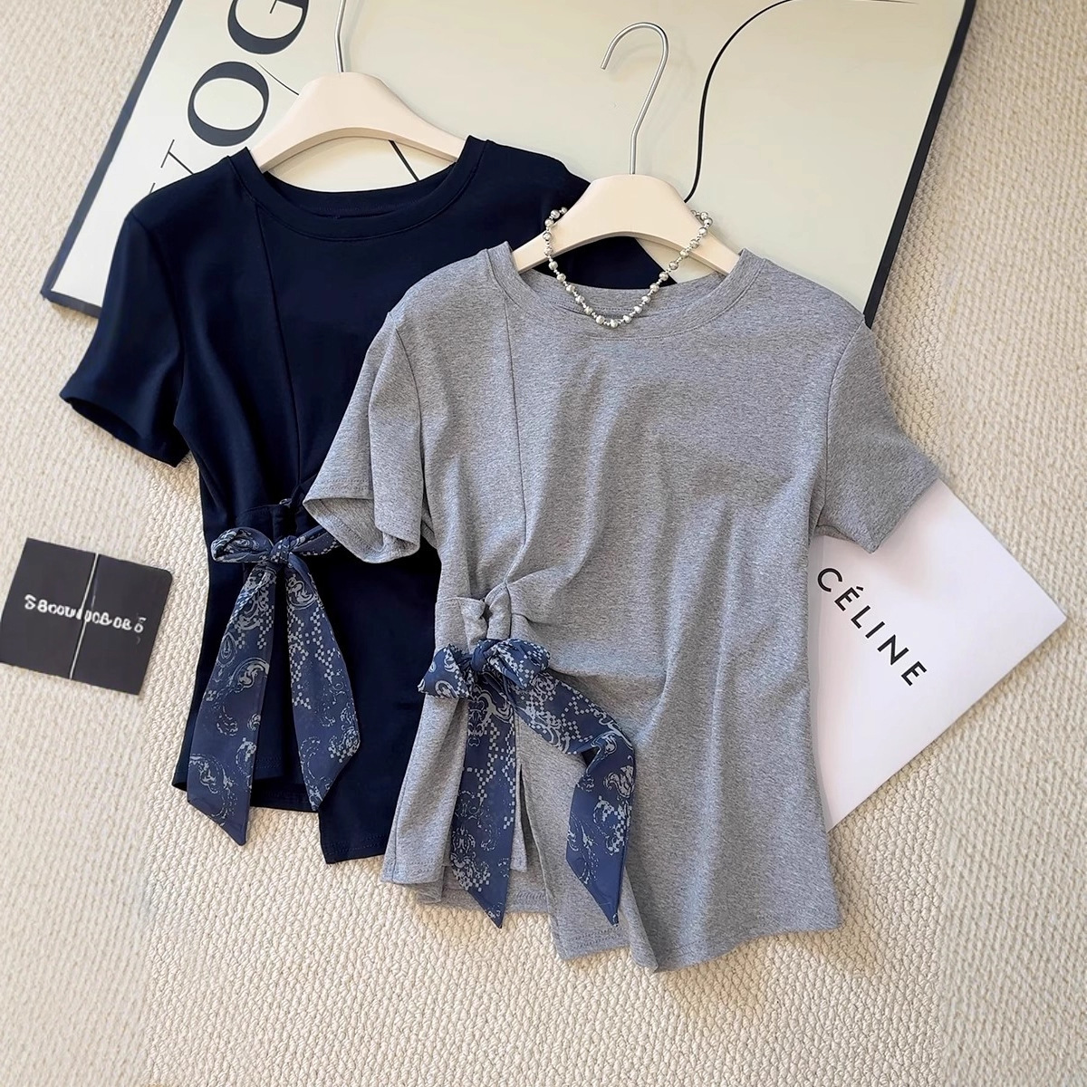 Clearance Sale of Silk Scarf Tie Short-Sleeve T-Shirts with Unique Design, Slim Fit, Versatile Tops from the Mall