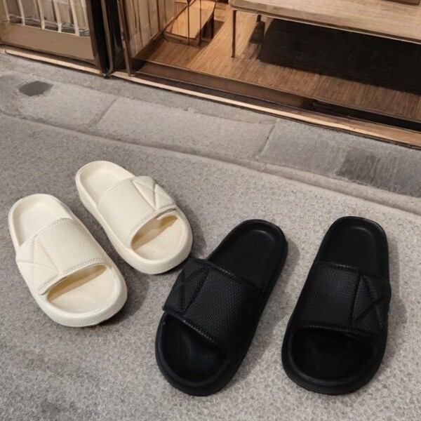 东南亚夏季韩版情侣踩屎感椰子休闲魔术贴宽脚沙滩面包拖鞋厚底夏|undefined