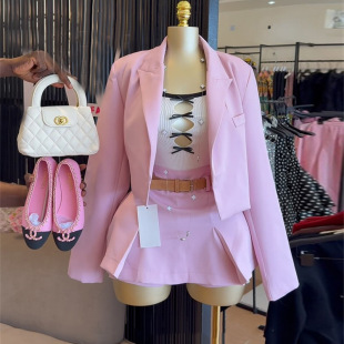 �W���羳Ů�b2025�ﶬ�¿ɫ�r�ж̿��L��С���bA�ְ���ȹ���b