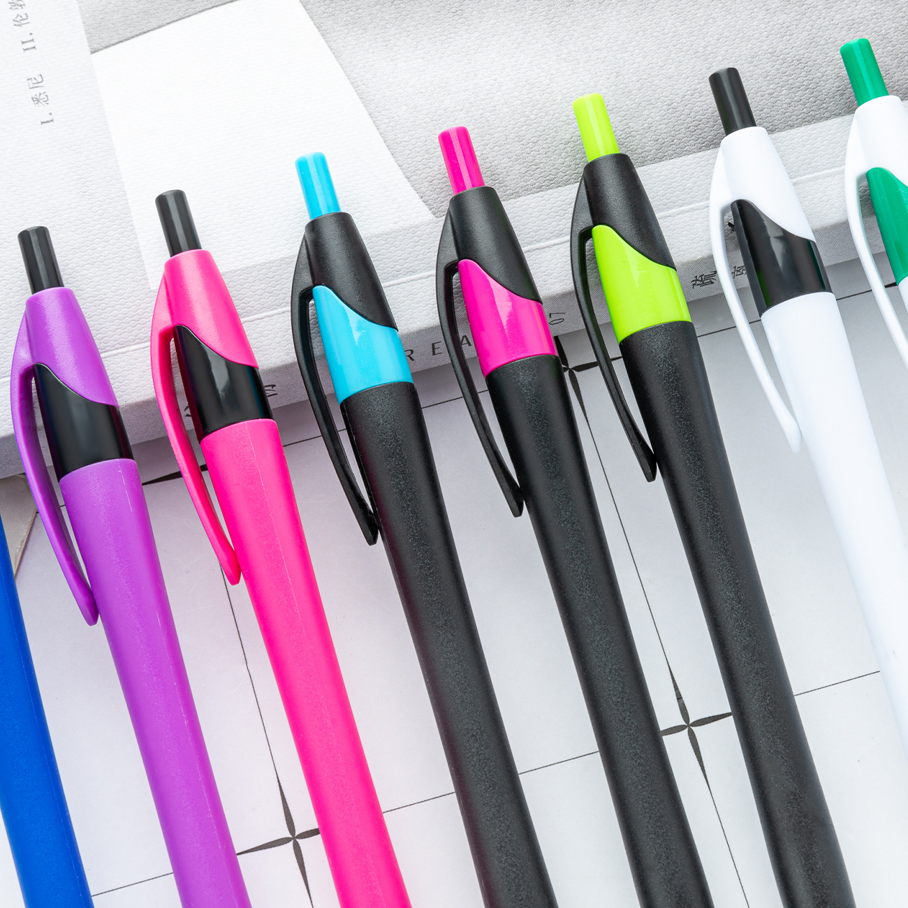 Bolígrafo de plástico multicolor con bolígrafo imprimible logo esmerilado calabaza javelina bolígrafo de publicidad barra delgada bolígrafo de promoción de regalo