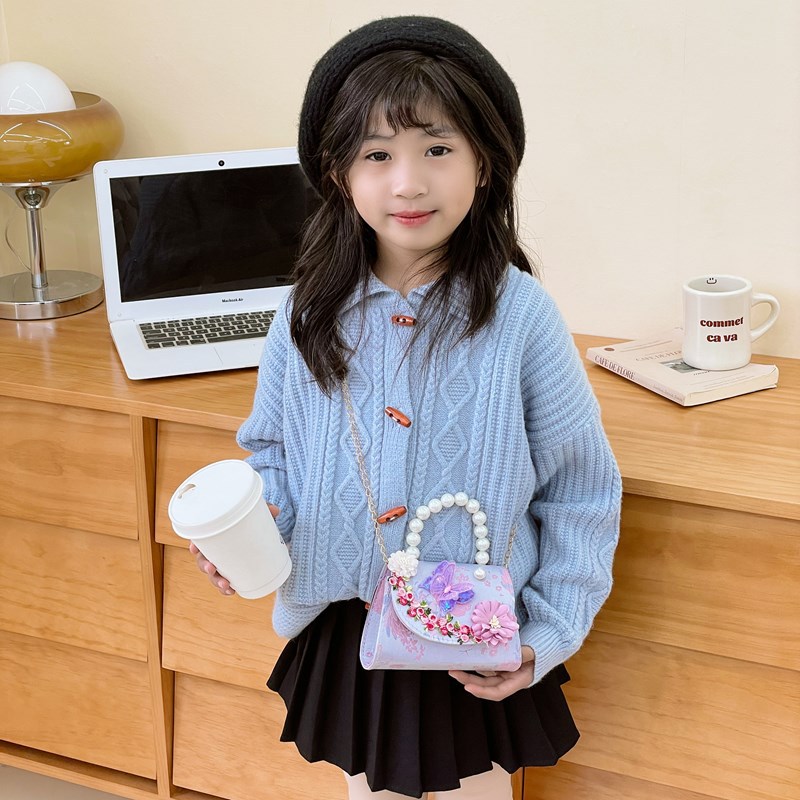 Bagos de hombro para niñas de viento pequeño lindos pandas bordados bolsos de perlas bolsos dulces flores cadenas bolsos para niños