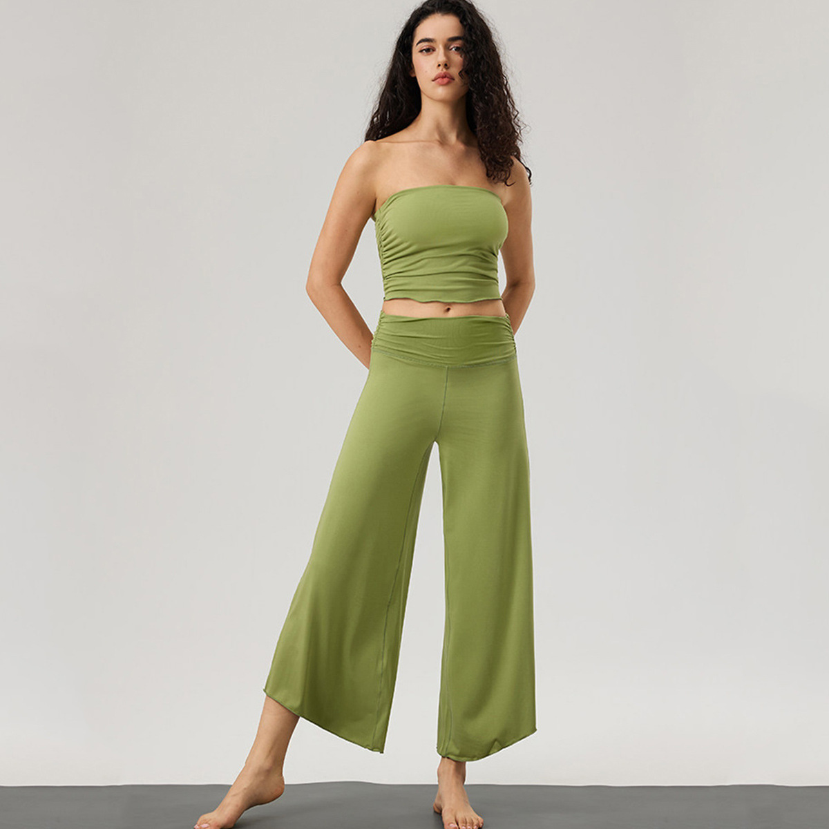 Comercio exterior nuevo Vipassana flujo de yoga conjunto de alta elasticidad Model absorción de humedad ropa de ejercicio de secado rápido chaqueta deportiva para el pecho