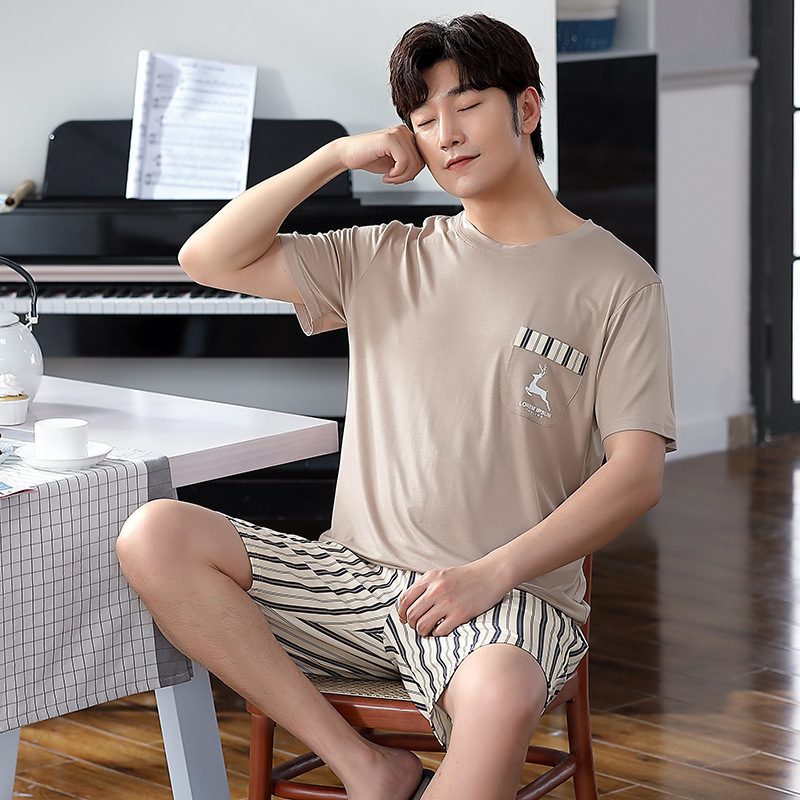 02L844 남성