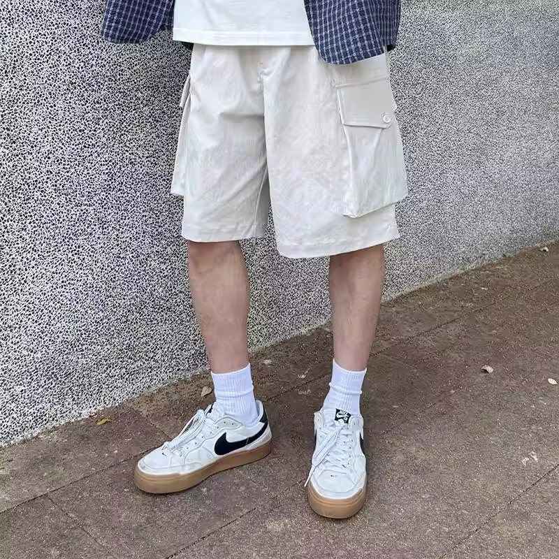 Off-White Casual Cargo Shorts Five-Point Pants Summer 2025 New Men's Solid Color Loose Simple Large Pocket Shorts Off-White Casual Cargo Shorts Five-Point Pants Summer 2025 New Men's Solid Color Loose Simple Large Pocket Shorts