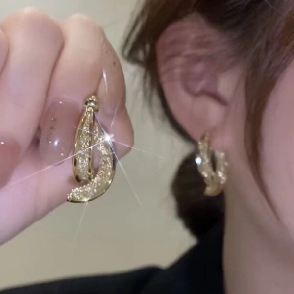 Elegant universal detachable earrings