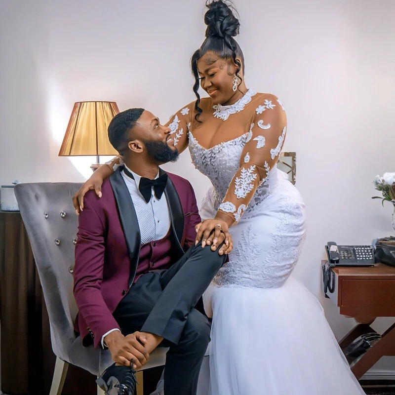 African Mermaid Bridal Wedding Dresses High Neck Lace Appliques Long Sleeves Bride Gowns Ladies Formal Party Dress