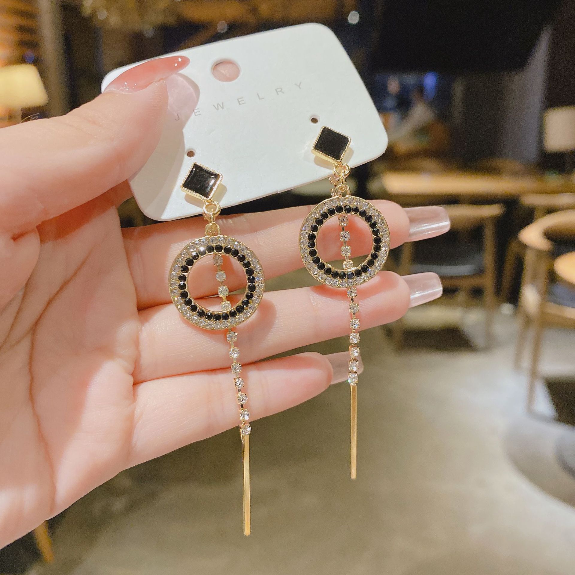 8E64AB70A964DE75651AF81CD14364