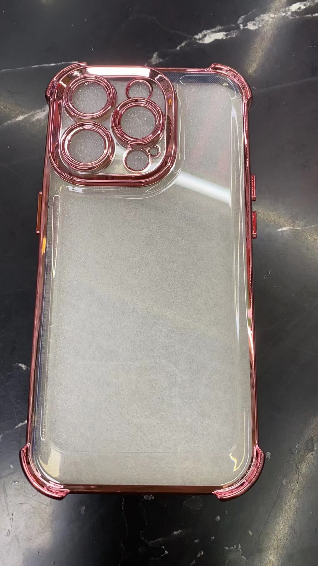 Funda con airbag anticaídas en las cuatro esquinas y galvanizada para iPhone 15, funda protectora transparente completamente envuelta para iPhone 16 y 17 con diseño de orificios preciso.
