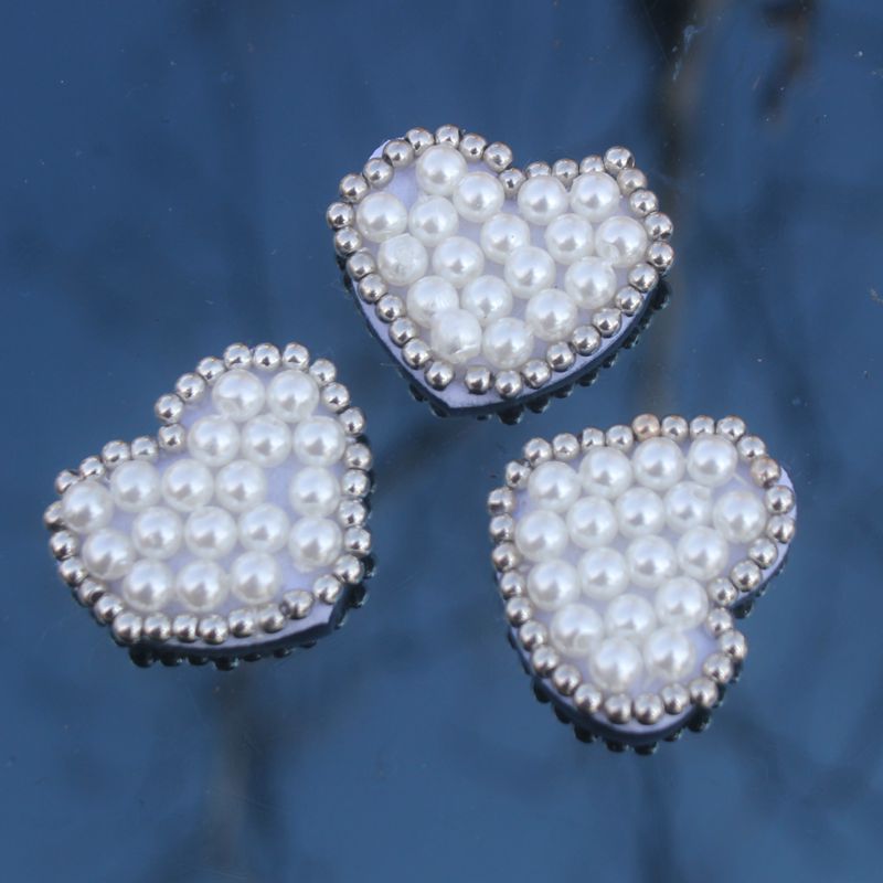 白色小爱心手工钉珠T恤帽子头巾DIY饰品配件服装辅料装饰串珠