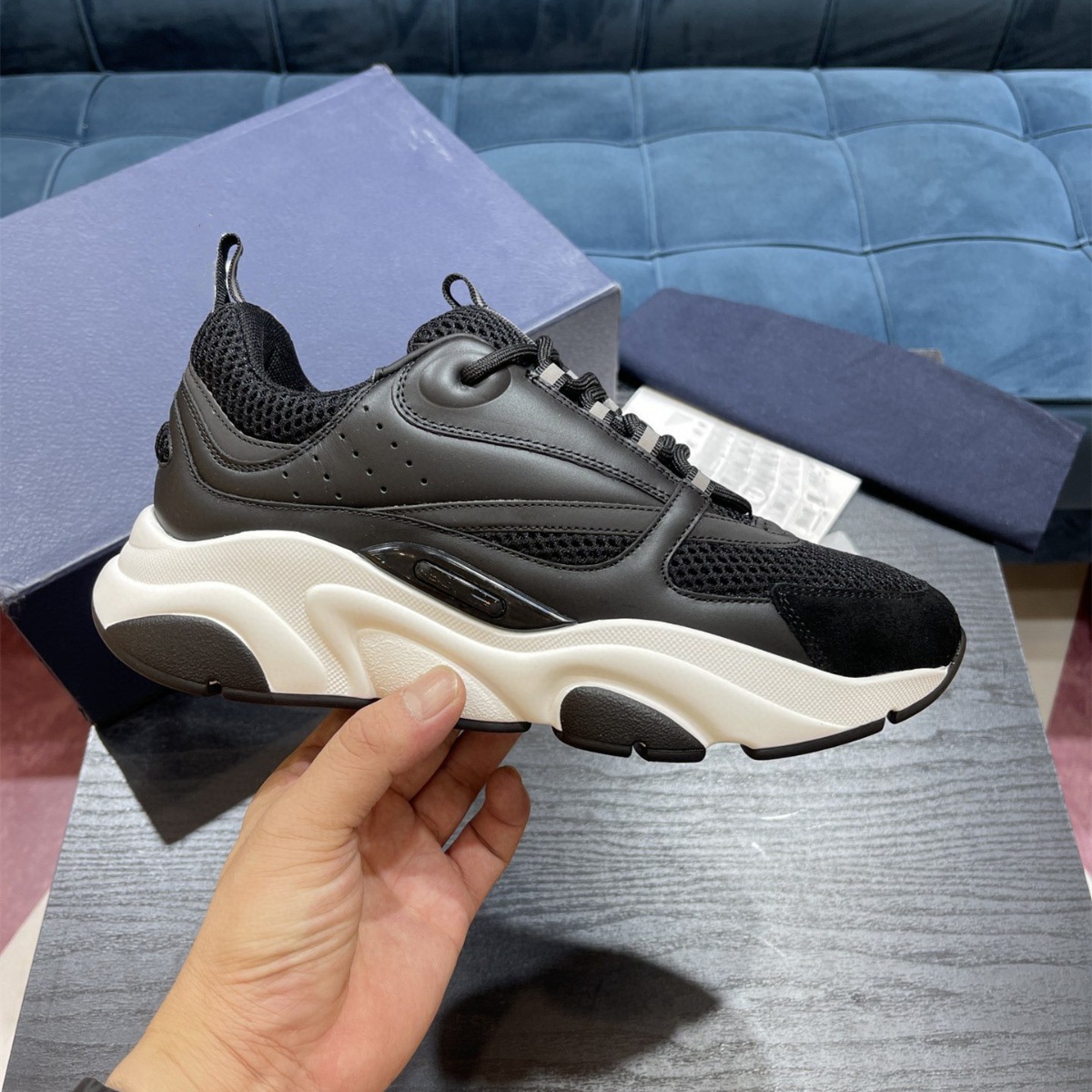 검정색 흰색 배경