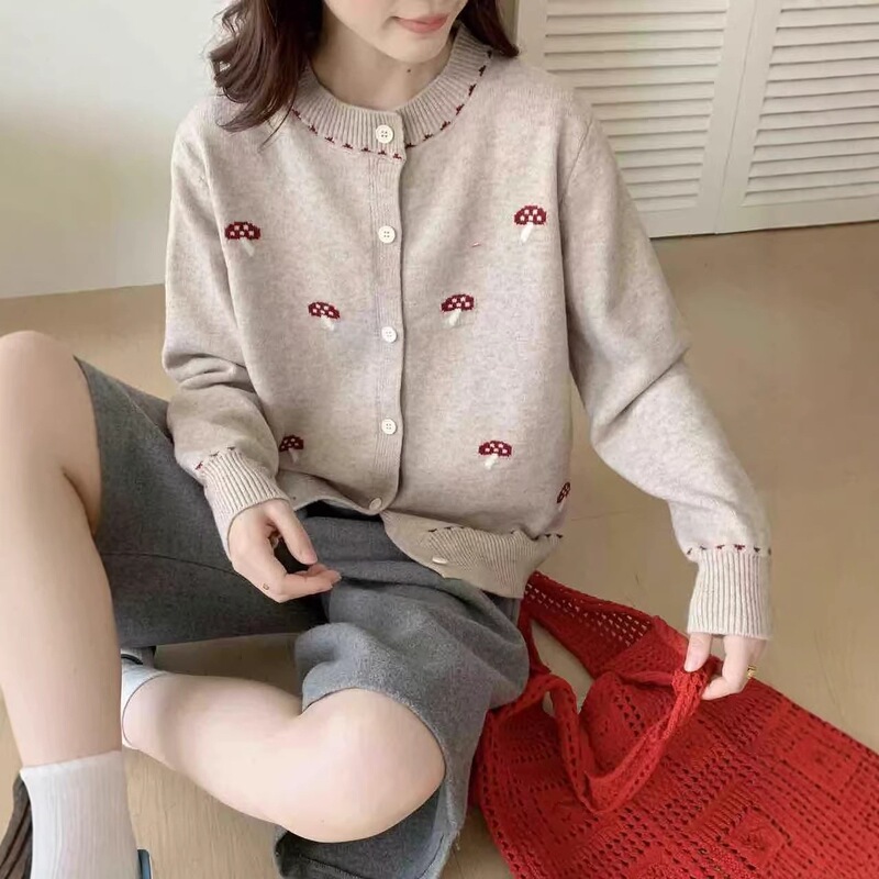 New Korean-Style Knitted Cardigan, Long-Sleeve Loose-Fitting Women's Short Sweater for Spring, Autumn, and Winter, with Embroidery and Soft Texture