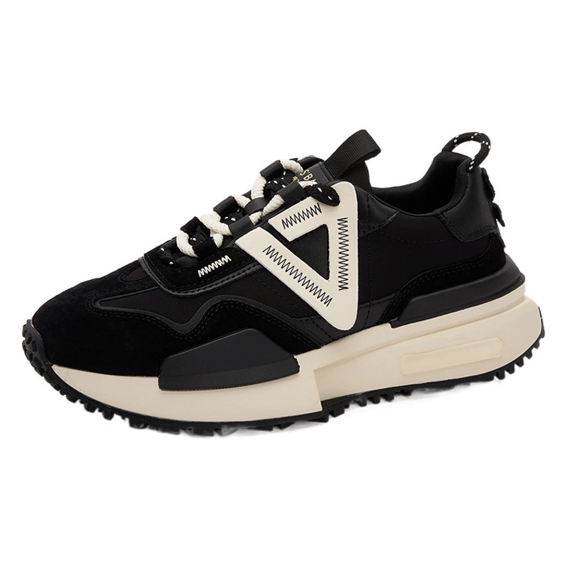 2024 осенне-зимние новые белые туфли для студенток, модные повседневные женские кроссовки, универсальные туфли для пап на толстой подошве, увеличивающие рост.