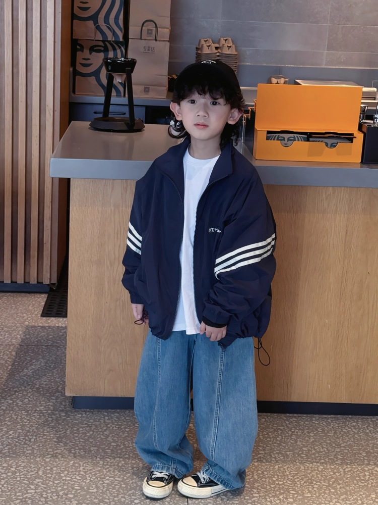 Ropa infantil otoño de 2025 nuevo estilo para niños, niños de tamaño mediano, estilo coreano, chaqueta de cuello vertical con rayas de color contraste, ropa de asalto para niños image 6