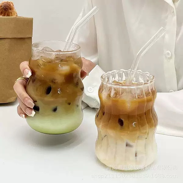 Vertical pattern + flat straw wave cup (glass straw)