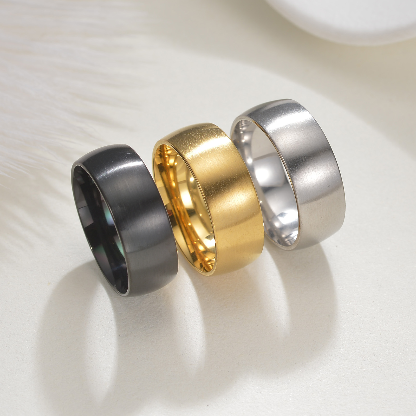 Cross-border European and American simple fashion men's jewelry 8mm wide brushed stainless steel ring arc does not fade standard beautiful size