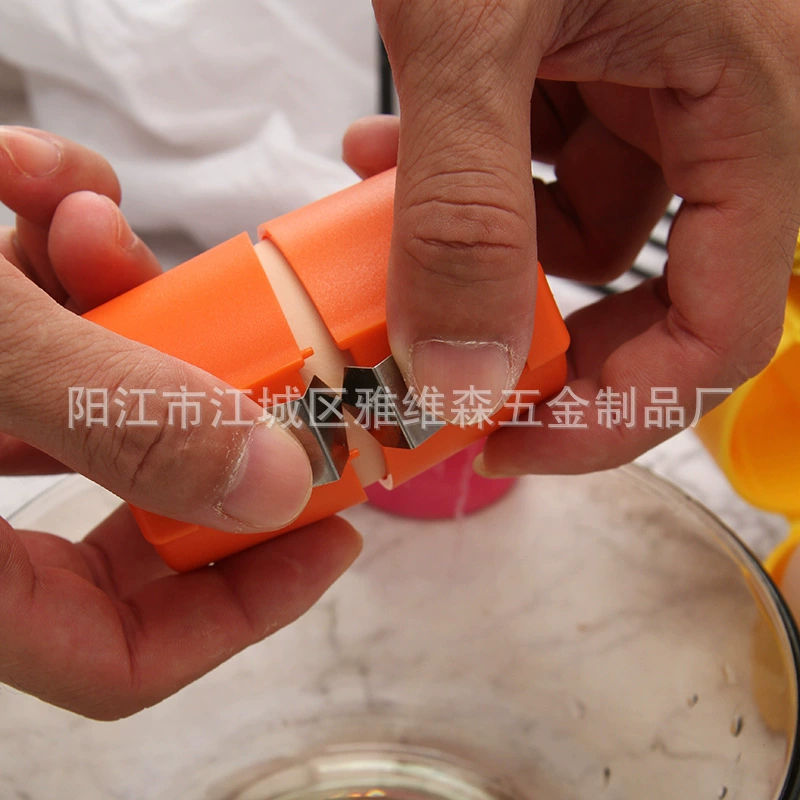 Manufacturer Wholesale Creative Egg Shell Opener Household Egg Beater Portable Egg Opener Kitchen Baking Tool