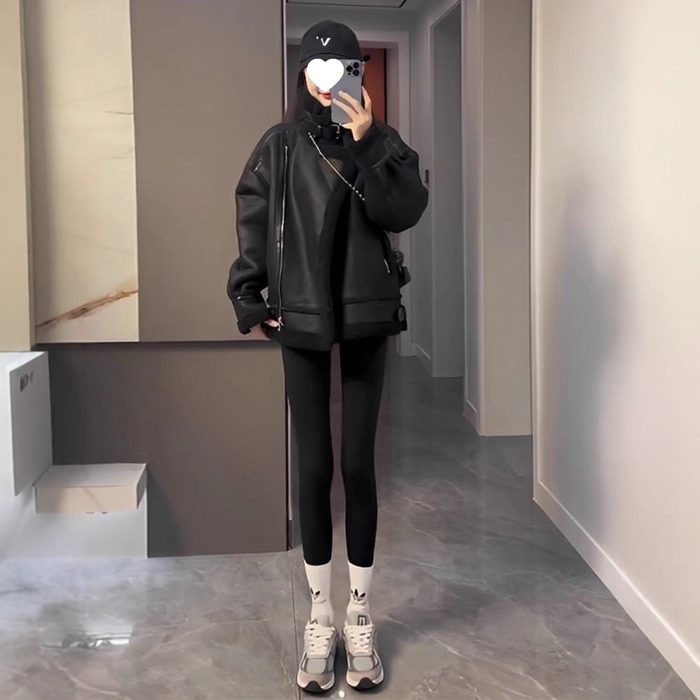 Black Leather Jacket for Women 2025 Winter New Thickeneded Lamb Wool Motorcycle Jacket Loose and Fashionable Fur Integrated Fleece-Lined