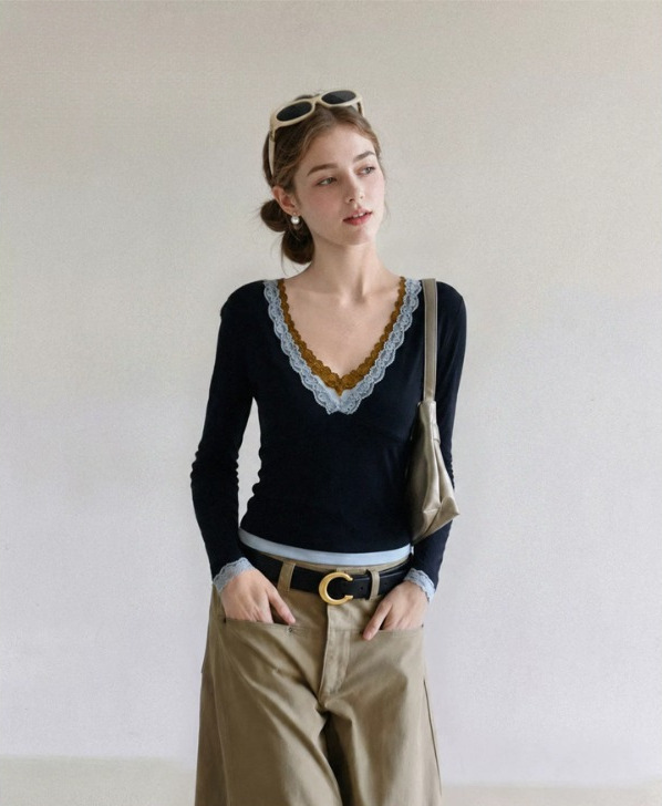 Forever Korean-style navy blue long-sleeve T-shirt with contrasting lace trim for women, autumn slim-fit top